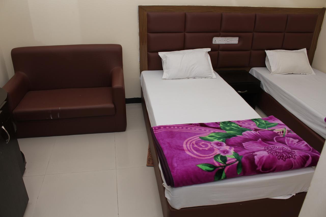 Hotel Night Heaven Bāndarban Екстериор снимка
