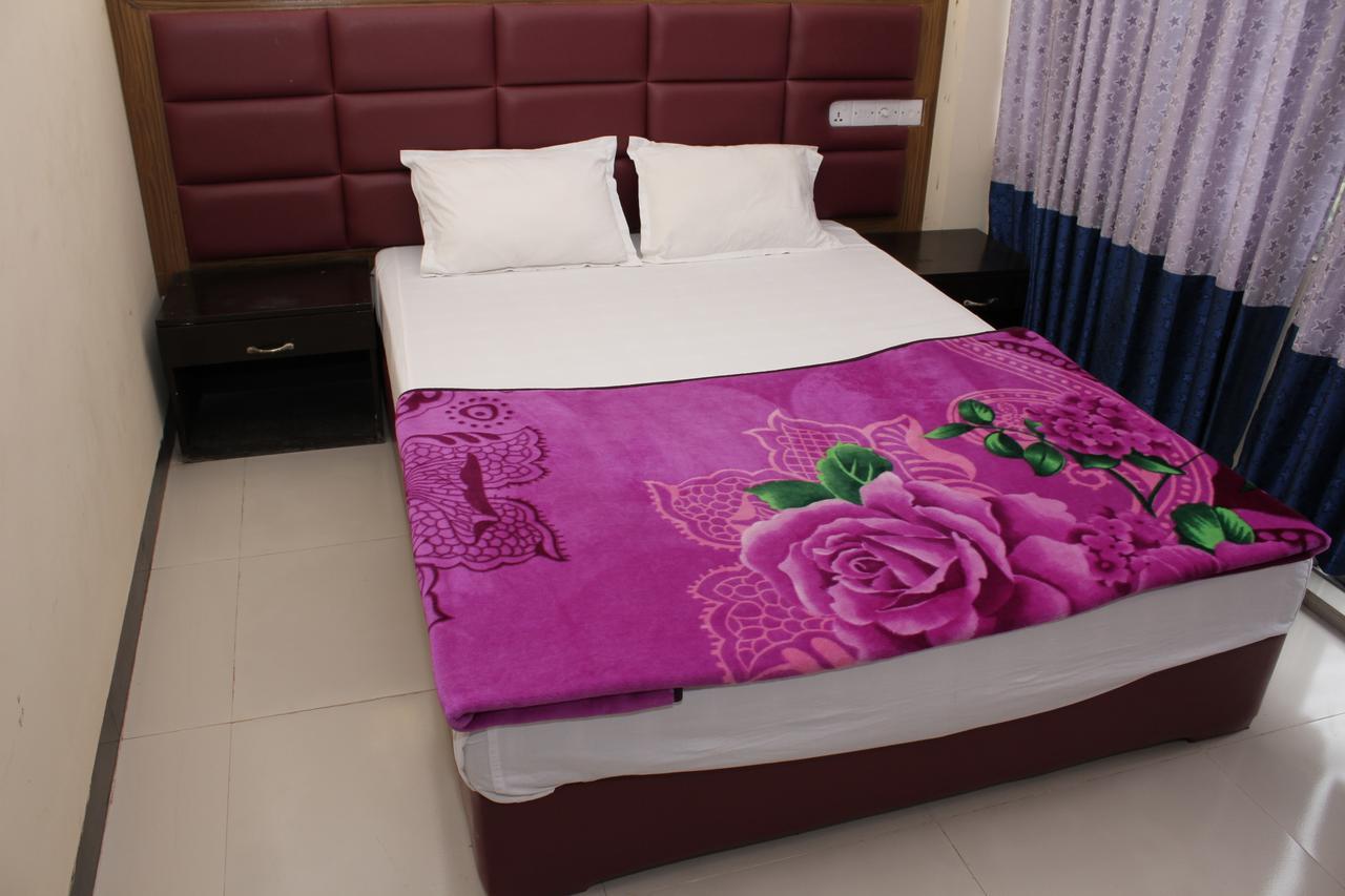 Hotel Night Heaven Bāndarban Екстериор снимка