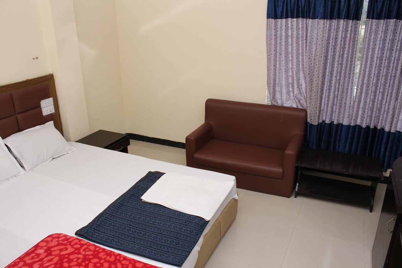 Hotel Night Heaven Bāndarban Екстериор снимка