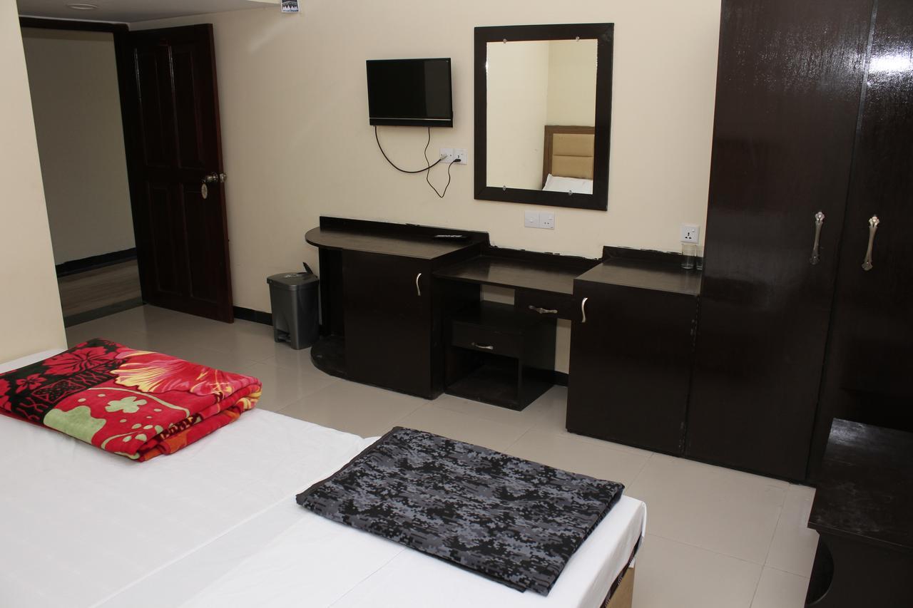 Hotel Night Heaven Bāndarban Екстериор снимка
