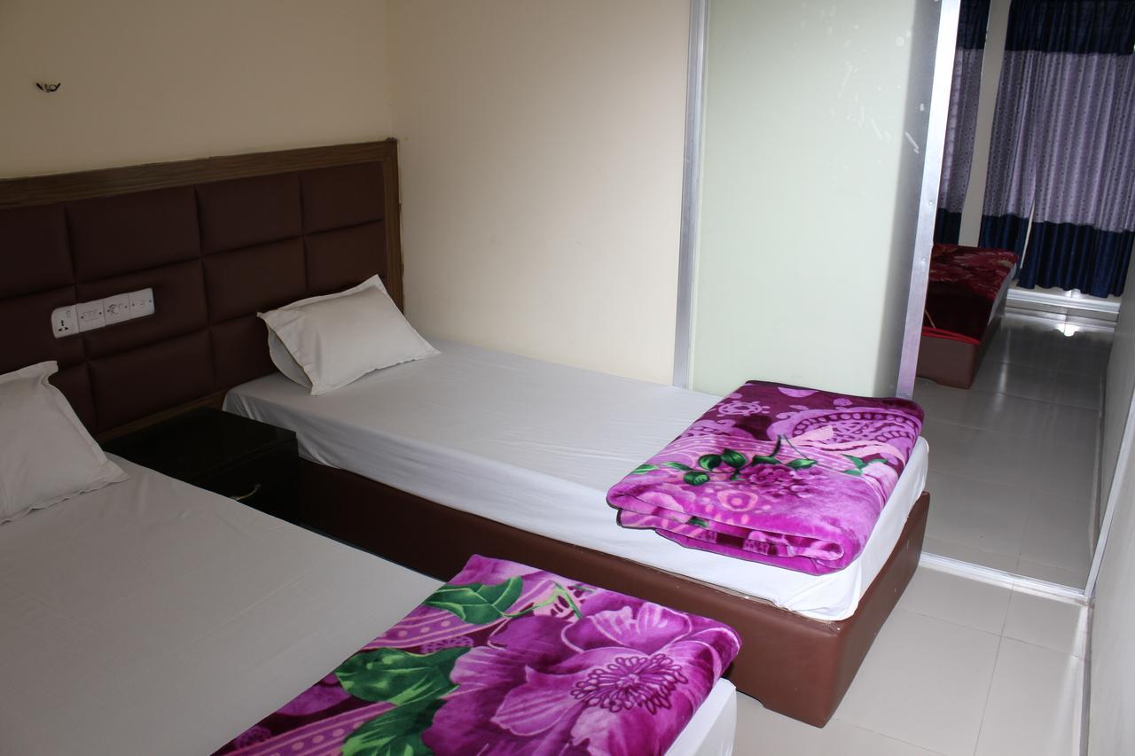 Hotel Night Heaven Bāndarban Екстериор снимка